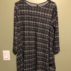 Honey and Lace Brea - Large Black & White